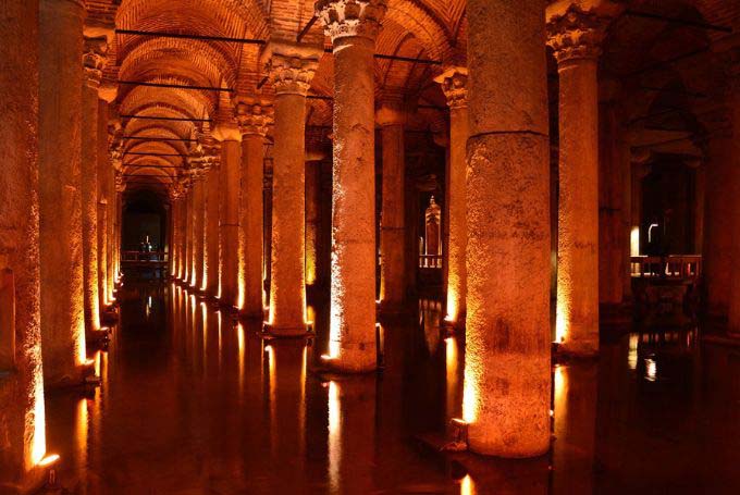 Concrete pillars of the Basilica Cistern in Istanbul, Turkey. - Turkey's 15 Best Historical Sites